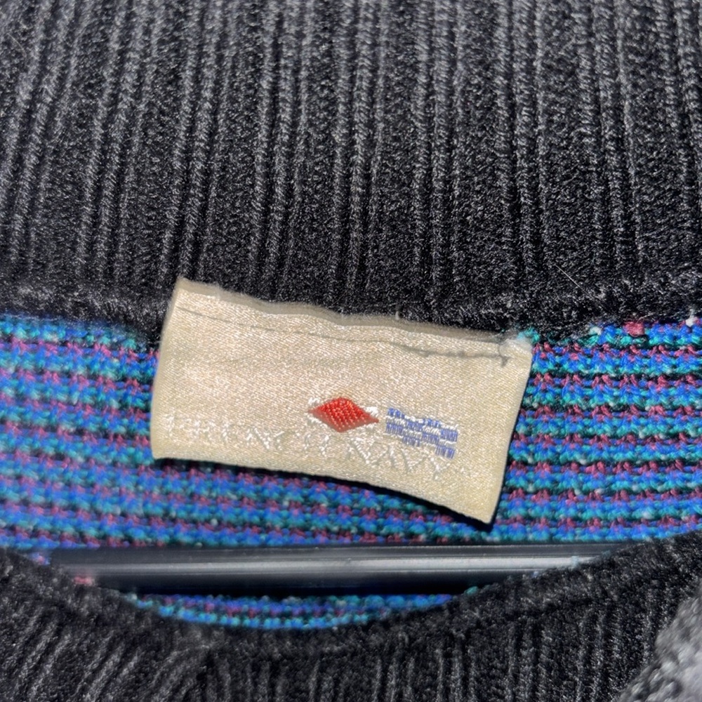 Sweater - Picture 2 of 4